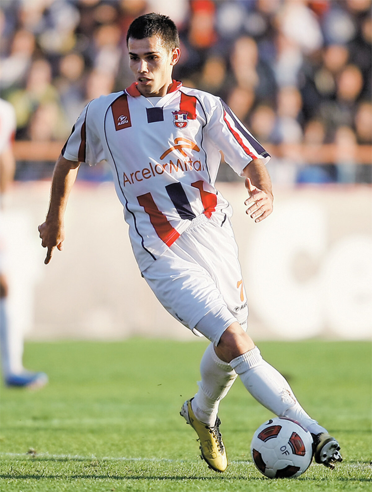 Restanţieri la fotbal » Oţelul a luat toate punctele cu Sportul, dar jocul a lăsat de dorit