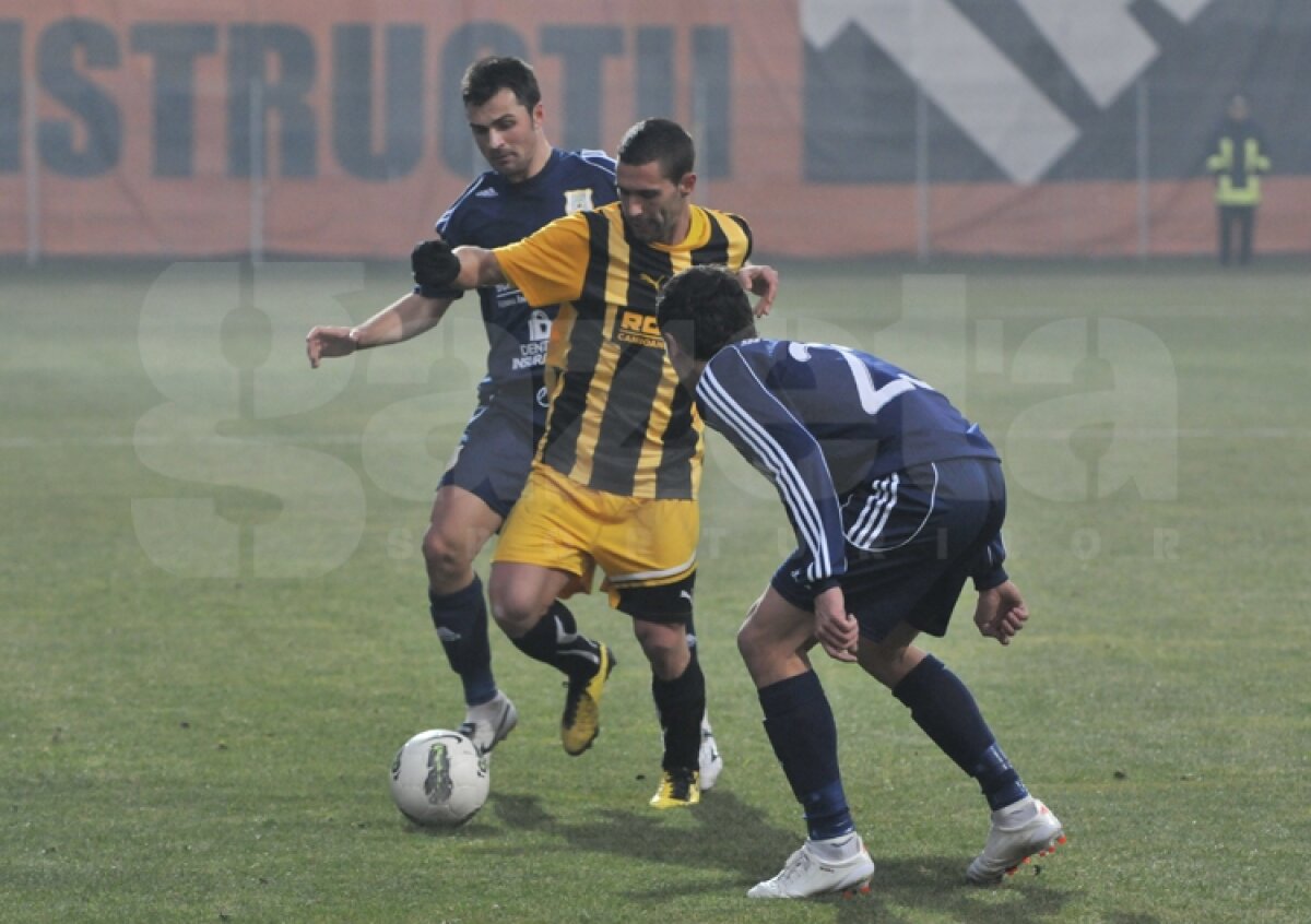 FOTO » FC Braşov - CS Mioveni 4-0. Prima victorie pentru Şumudică pe banca "stegarilor"