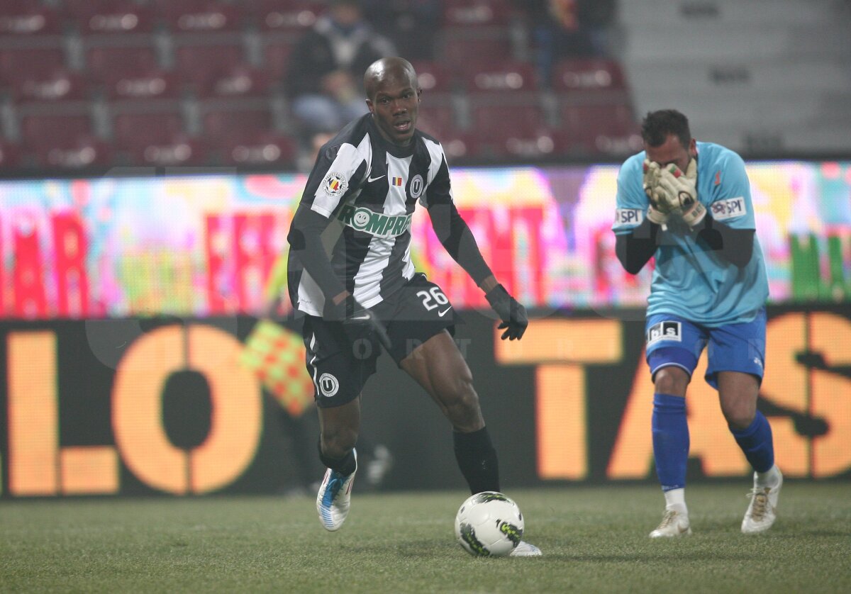 FOTO U cu fanii, CFR cu fotbalul! "Feroviarii" s-au impus în derby-ul de tradiţie al Clujului, 3-1
