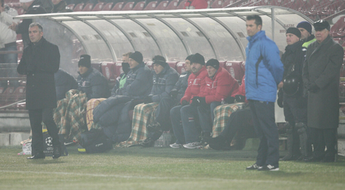 Un sfert de derby! » Numai 6.000 de fani au fost prezenţi la CFR - U