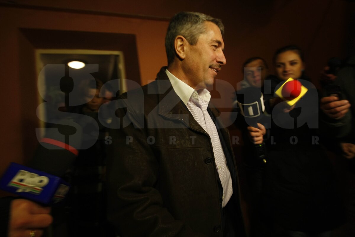 UPDATE FOTO » Au ieşit din arest! Ţerbea: "Sînt nevinovat!", Avram nu a vorbit