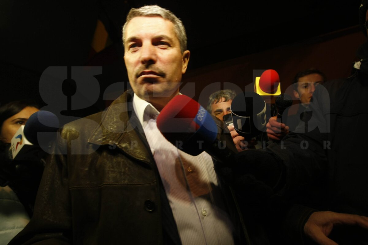 UPDATE FOTO » Au ieşit din arest! Ţerbea: "Sînt nevinovat!", Avram nu a vorbit