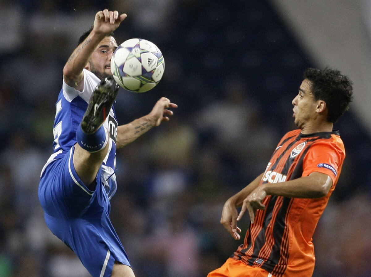 Mircea Lucescu explică motivele pentru care a eşuat cu Şahtior în Europa: ”Am o echipă de copii, ce pot să fac?”