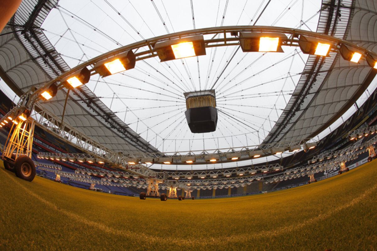 Noi comparaţii între stadionul din Frankfurt şi cel din Bucureşti: ei îşi respectă fanii pe noi ne preocupă VIP-urile