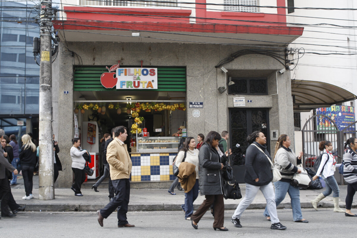 Adina Fiera speră ca România să treacă peste absenţele majore din lot » De vorbă cu medalia