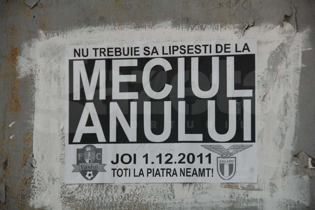 FOTO "Ce faci de 1 decembrie? Toţi la Piatra Neamţ!" » Cum se promovează în Moldova marele meci cu Lazio ;)