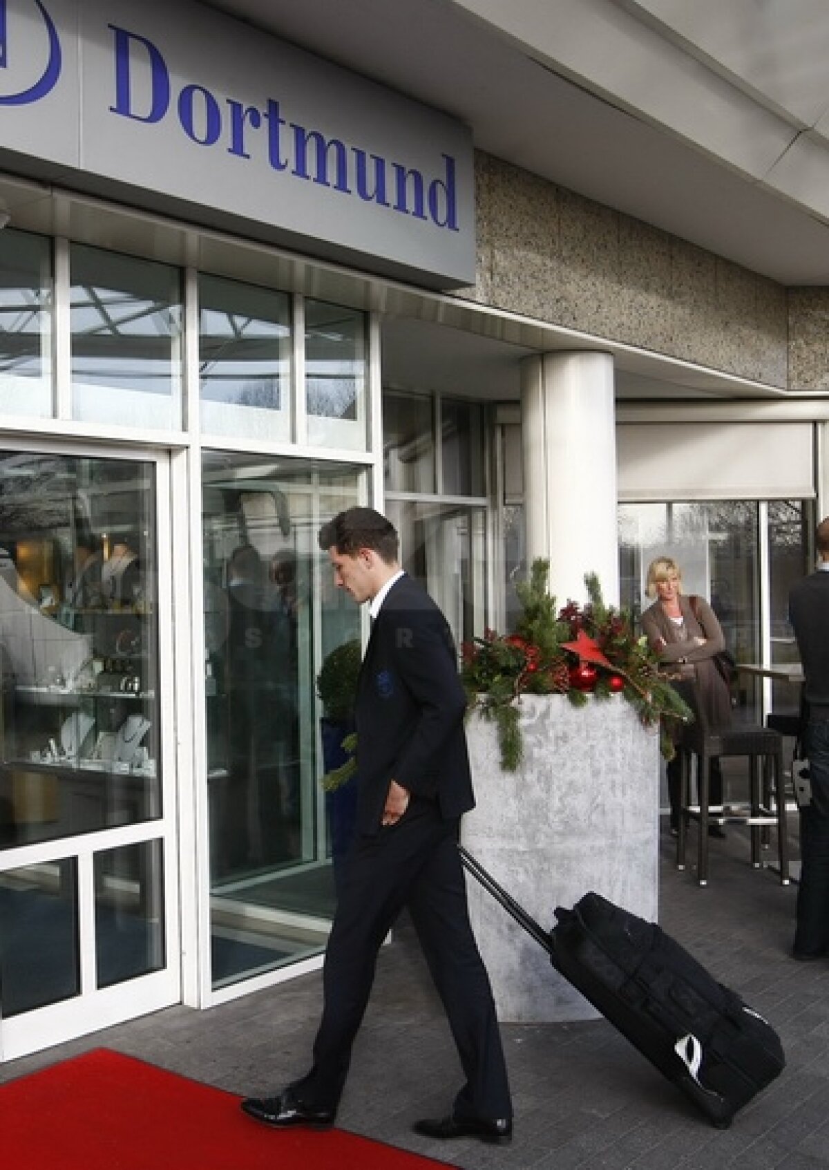 FOTO Steaua continuă lupta în Europa League » Roş-albaştrii au ajuns în Germania pentru meciul cu Schalke