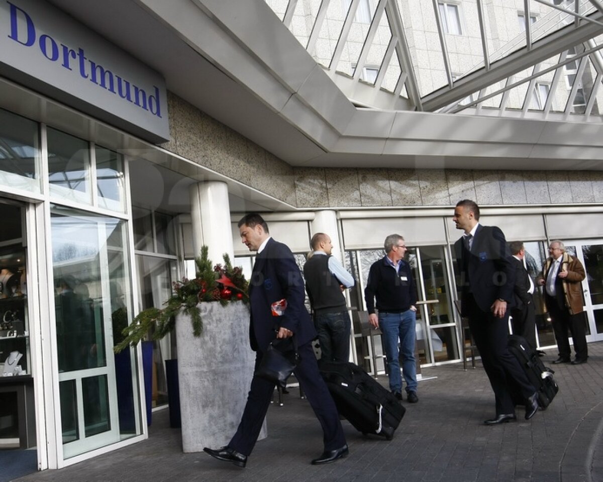 FOTO Steaua continuă lupta în Europa League » Roş-albaştrii au ajuns în Germania pentru meciul cu Schalke