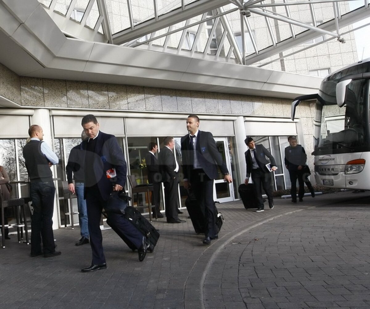 FOTO Steaua continuă lupta în Europa League » Roş-albaştrii au ajuns în Germania pentru meciul cu Schalke