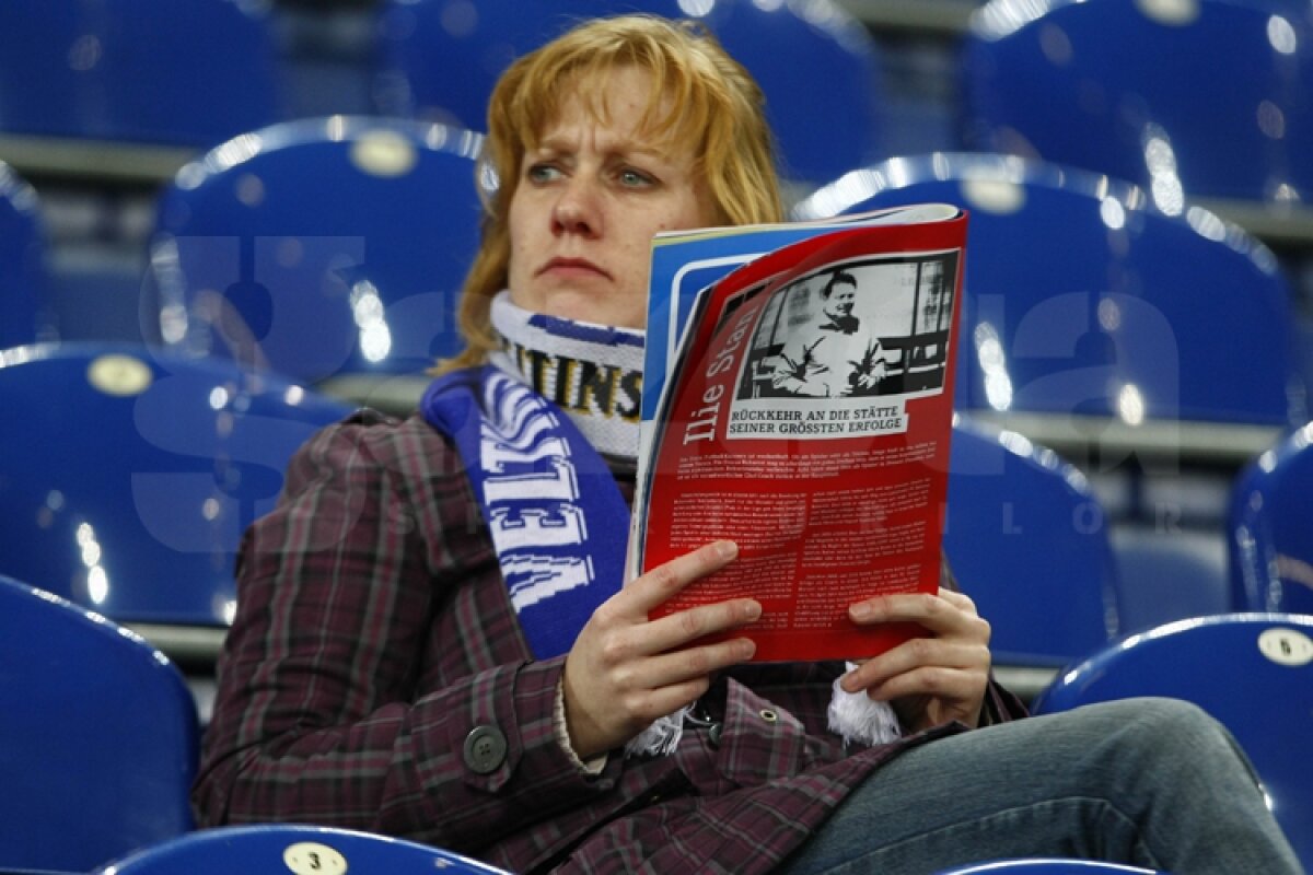 VIDEO Mai respirăm, dar greu » Calificarea Stelei se joacă peste două săptămîni » Citeşte aici cronica de la Schalke - Steaua 2-1, scrisă de Marius Mărgărit »