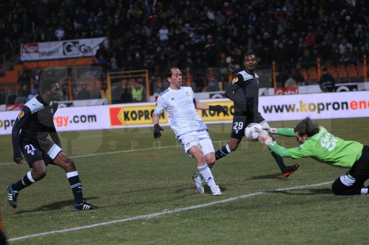 VIDEO Sculli di fotbalişti! Vaslui a făcut 0-0 cu Lazio, e pe locul 2 al grupei şi are prima şansă pentru primăvară!