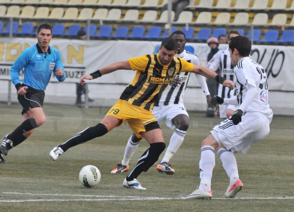 Şumudică şi-a luat revanşa după Braşov - Astra 2-0