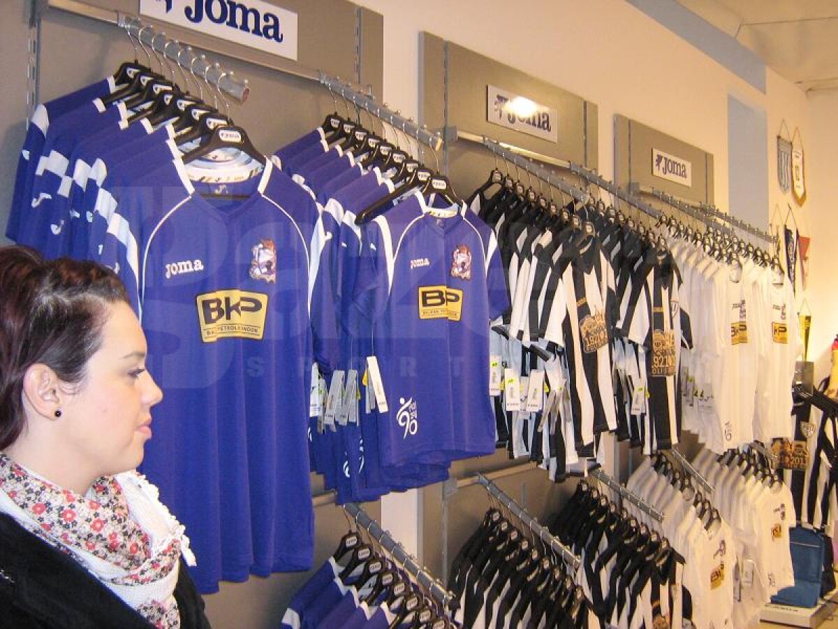 FOTO Timişoara sărbătoreşte » Bănăţenii au deschis un nou magazin de prezentare