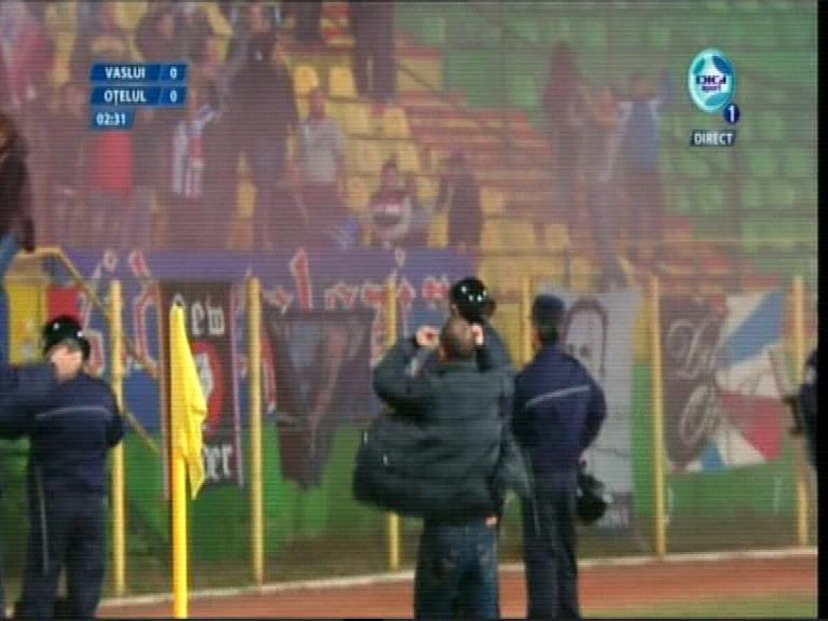 GALERIE FOTO 14 dintre fanii Oţelului vor fi interzişi pe stadion timp de 2 ani din cauza incidentelor de la Vaslui