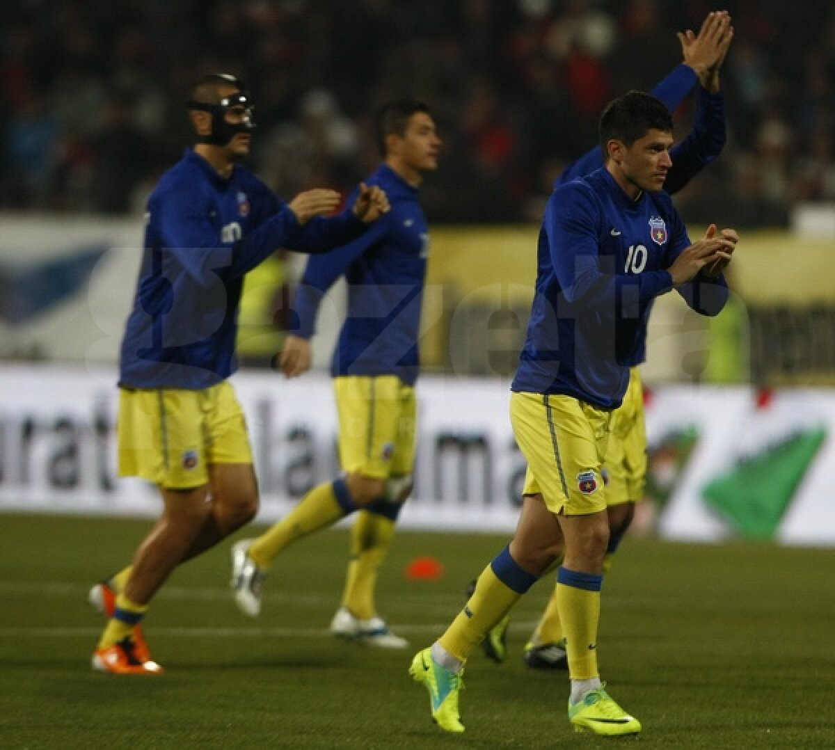 "Pufulete" l-a învins pe "Pufi" » Steaua a cîştigat Derby de România cu 3-1
