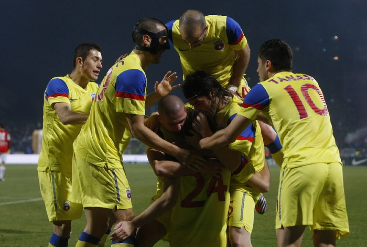 "Pufulete" l-a învins pe "Pufi" » Steaua a cîştigat Derby de România cu 3-1