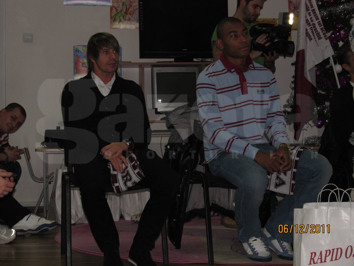 GALERIE FOTO De Moş Nicolae, rapidiştii au făcut cadouri la o grădiniţă din Ghencea