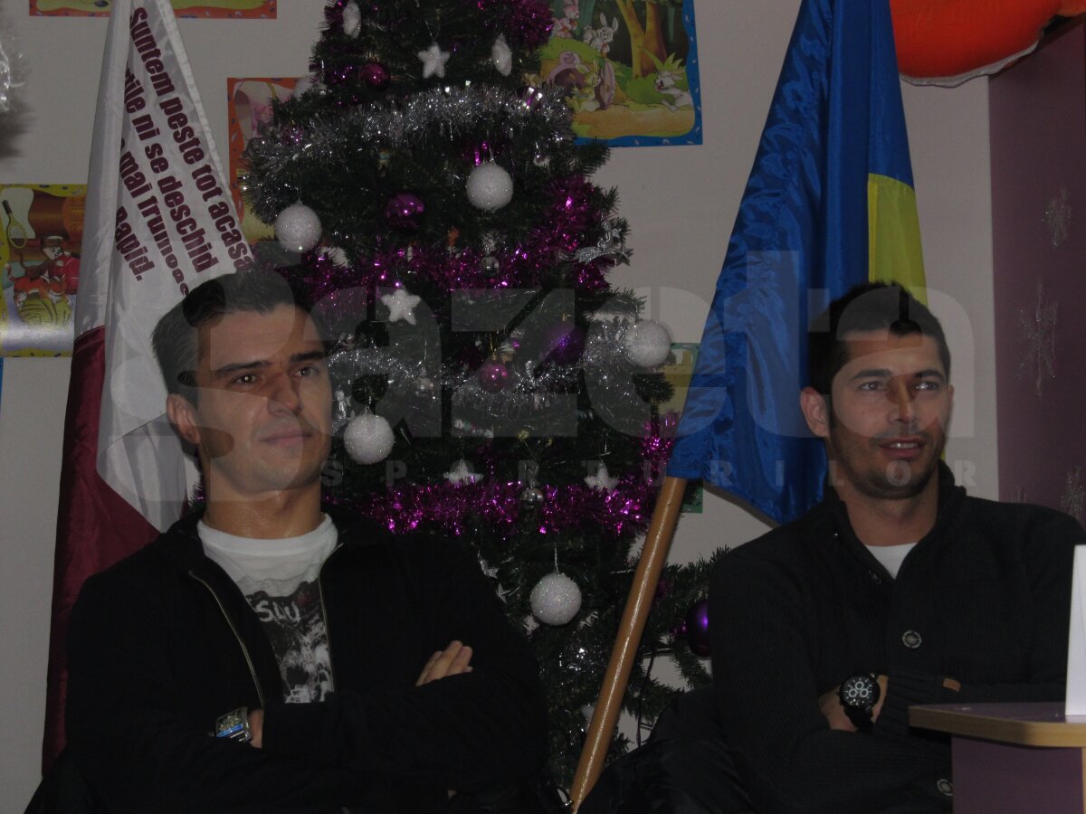 GALERIE FOTO De Moş Nicolae, rapidiştii au făcut cadouri la o grădiniţă din Ghencea