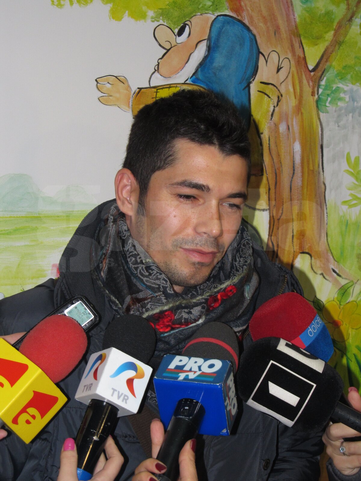 GALERIE FOTO De Moş Nicolae, rapidiştii au făcut cadouri la o grădiniţă din Ghencea