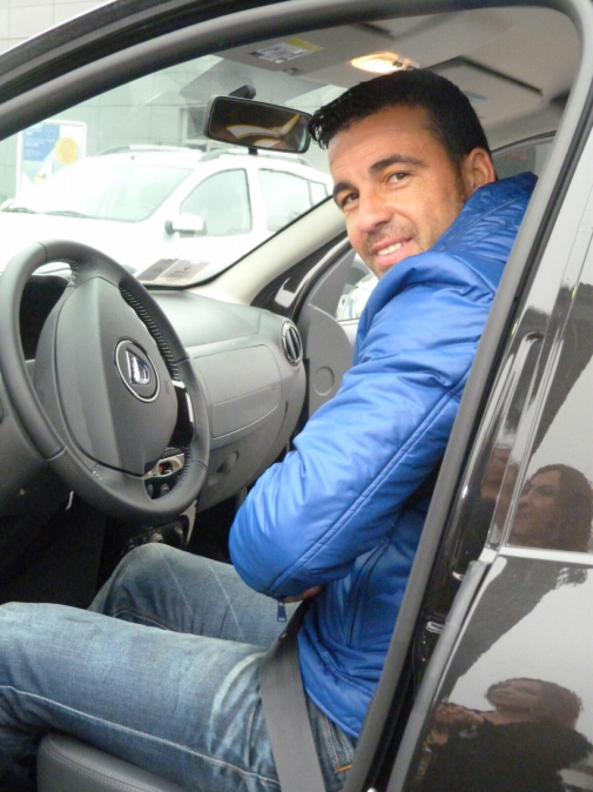 FOTO » Torje şi colegii săi de la Udinese au testat calităţile de off-road ale Daciei Duster