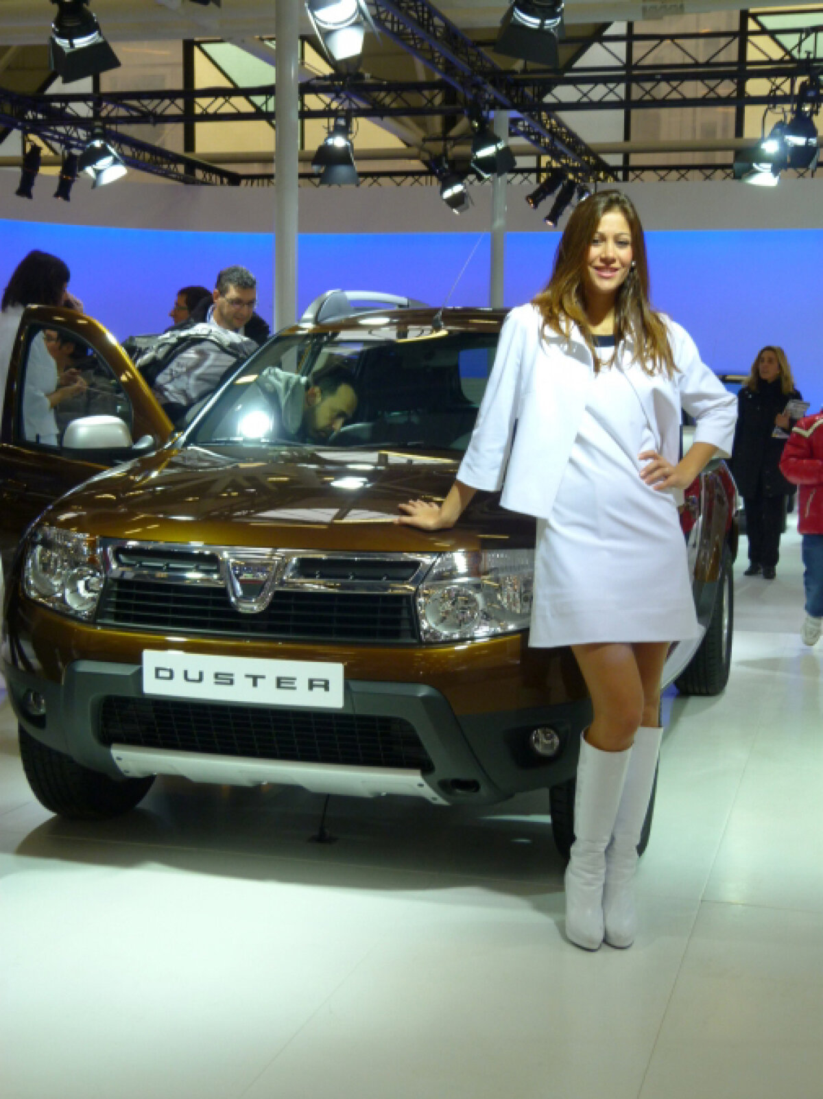 FOTO » Torje şi colegii săi de la Udinese au testat calităţile de off-road ale Daciei Duster