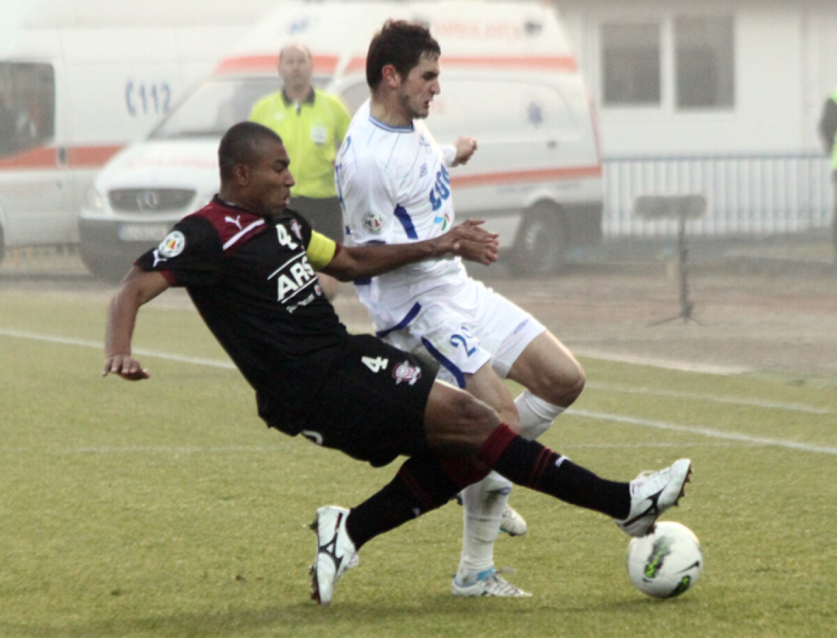 FOTO & VIDEO » Rapid - Pandurii 2-0. Deac şi Grigorie îi duc pe giuleşteni în semifinalele Cupei