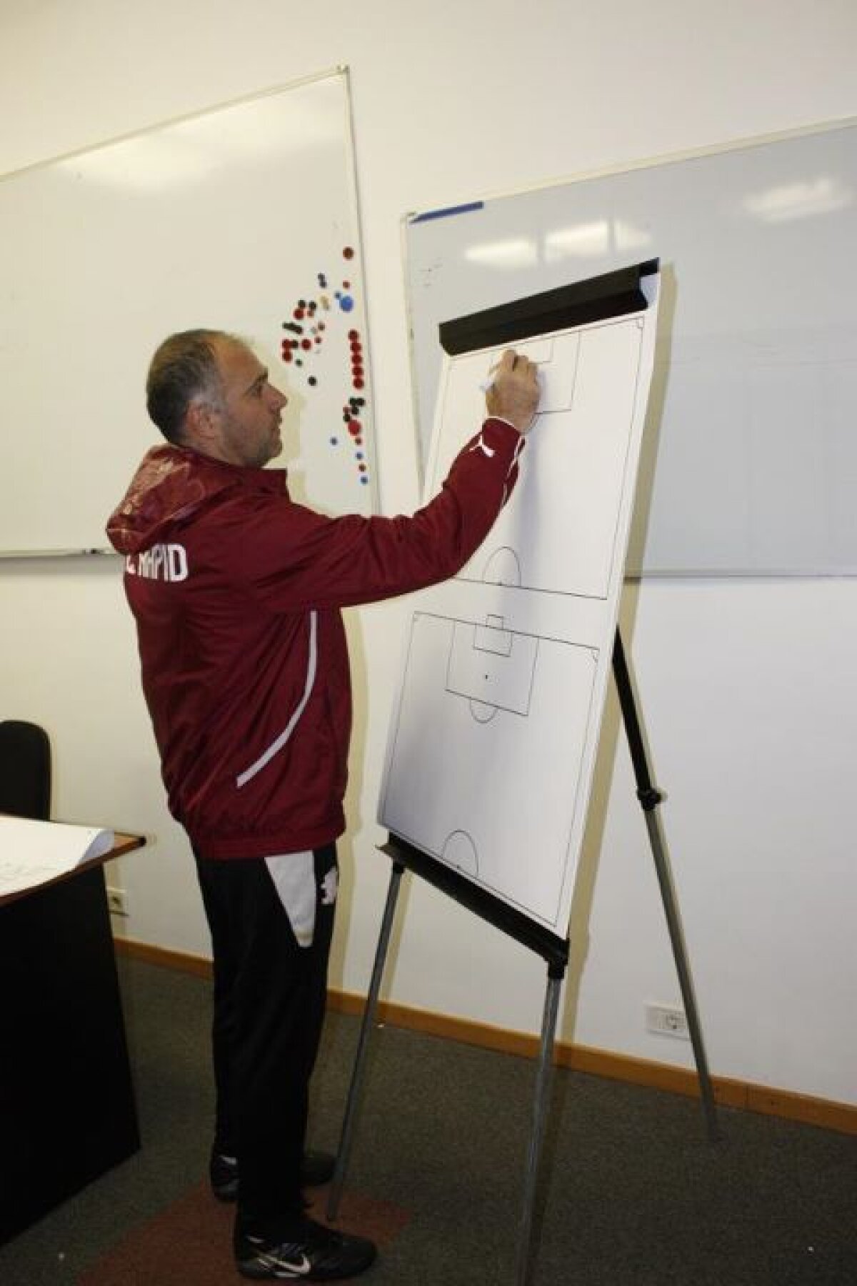 FOTO » Rapid, pe urmele marilor cluburi. Îşi informează fanii prin intermediul reţelelor de socializare