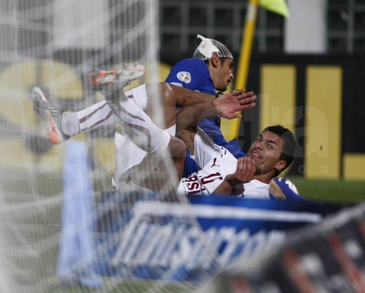 FOTO & VIDEO » Rapid - Pandurii 2-0. Deac şi Grigorie îi duc pe giuleşteni în semifinalele Cupei