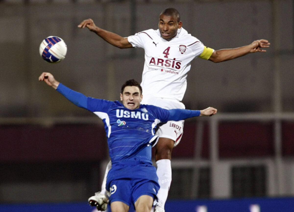 VIDEO Lei în Giuleşti! » Rapidul a trecut cu 2-0 de Pandurii şi s-a calificat în semifinalele Cupei