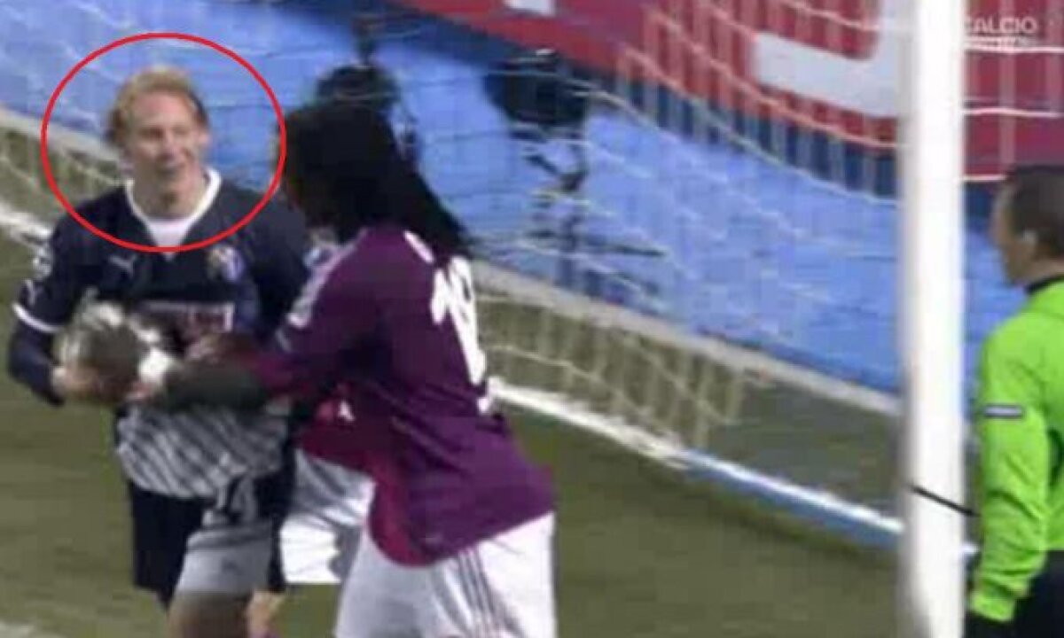 VIDEO FOTO Blaturi pînă şi în Liga Campionilor!? Un jucător de la Dinamo Zagreb s-a dat de gol chiar în timpul meciului