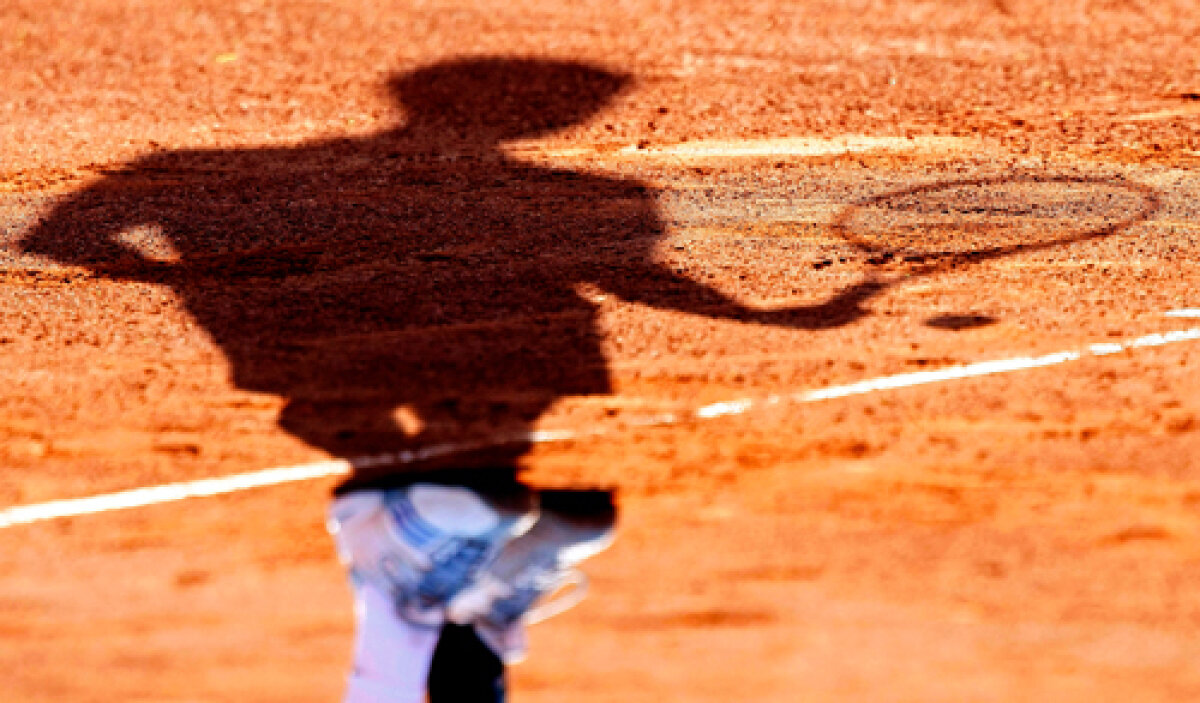 Umbra din zgură! » O fotografie de la BRD Ţiriac Năstase Trophy, pentru PRIMA dată în Imaginile Anului 2011