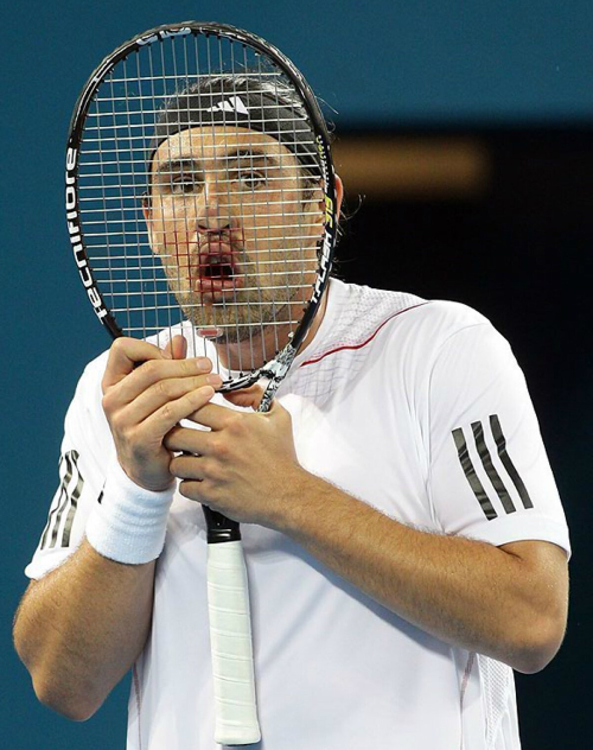 Umbra din zgură! » O fotografie de la BRD Ţiriac Năstase Trophy, pentru PRIMA dată în Imaginile Anului 2011