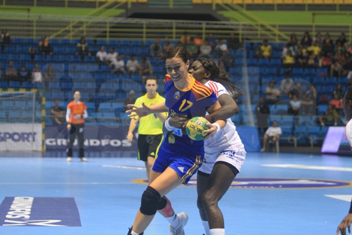 RUŞINE INCREDIBILĂ » România a fost umilită de Franţa (20-39), dar s-a calificat în optimi unde va înfrunta Croaţia