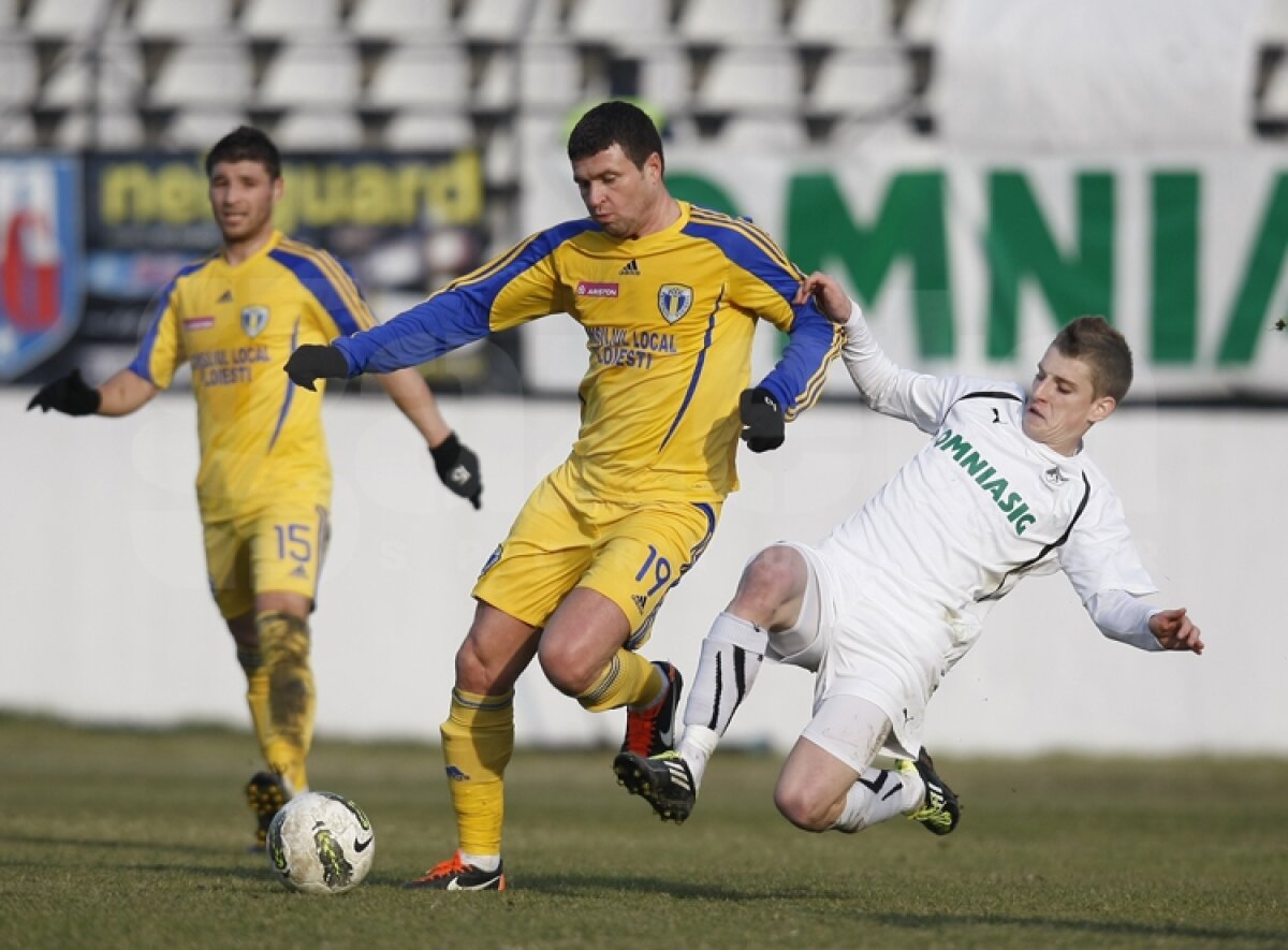 FOTO » Sportul nu a putut trece pe teren propriu de Petrolul, scor 1-1