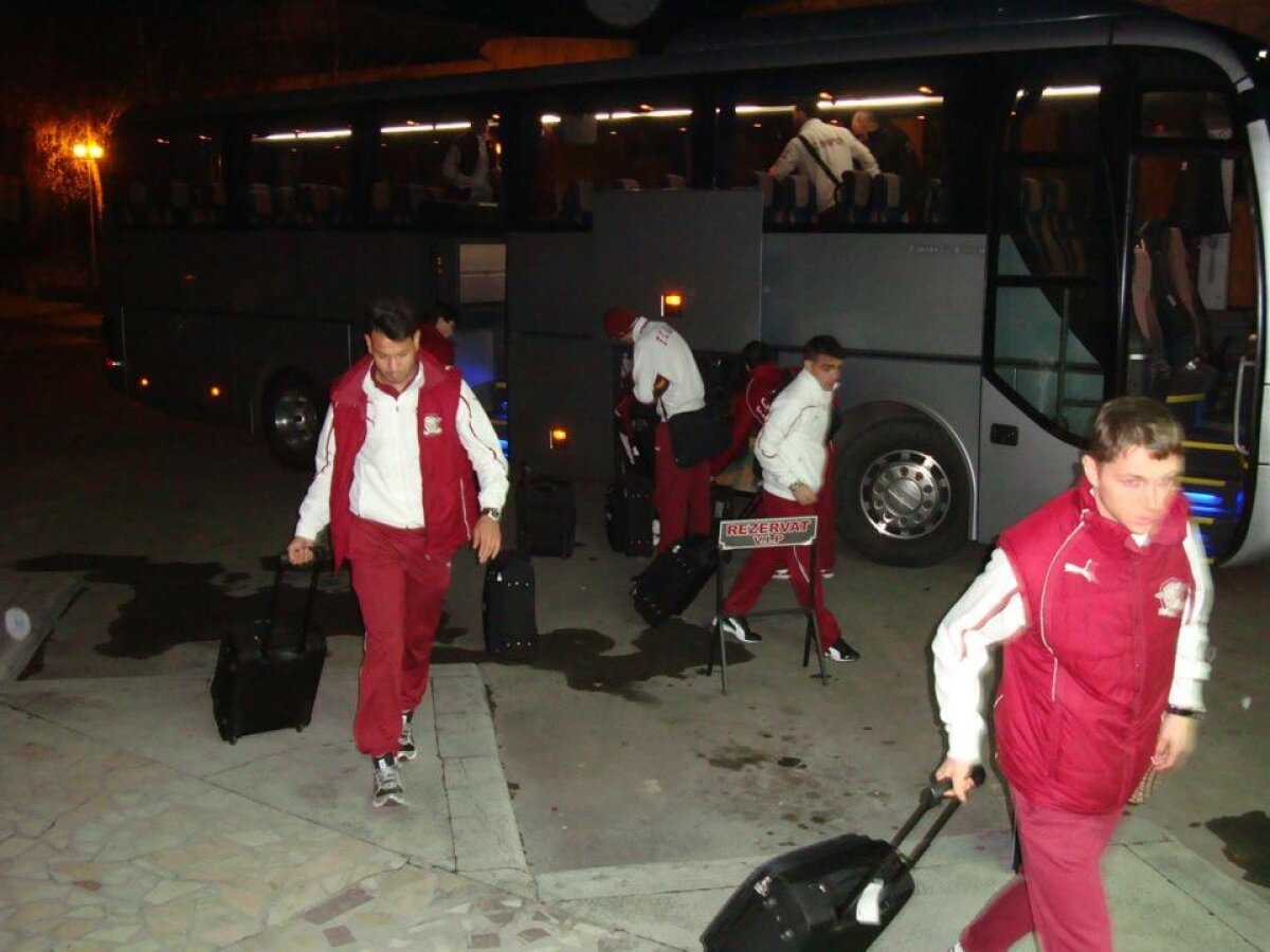 Rapidiştii s-au cazat în Brăila, după care au updatat Facebookul