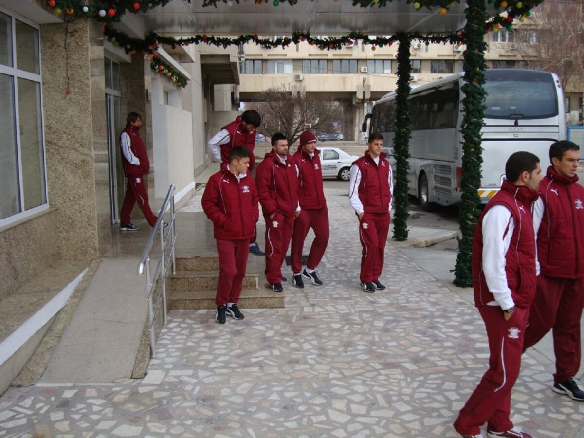 Rapidiştii s-au cazat în Brăila, după care au updatat Facebookul