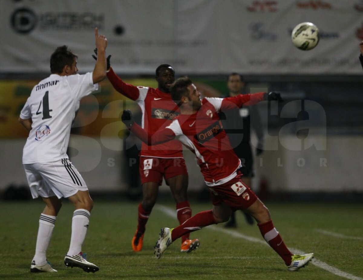 "Cîinii" termină turul pe primul loc » Astra - Dinamo 0-0