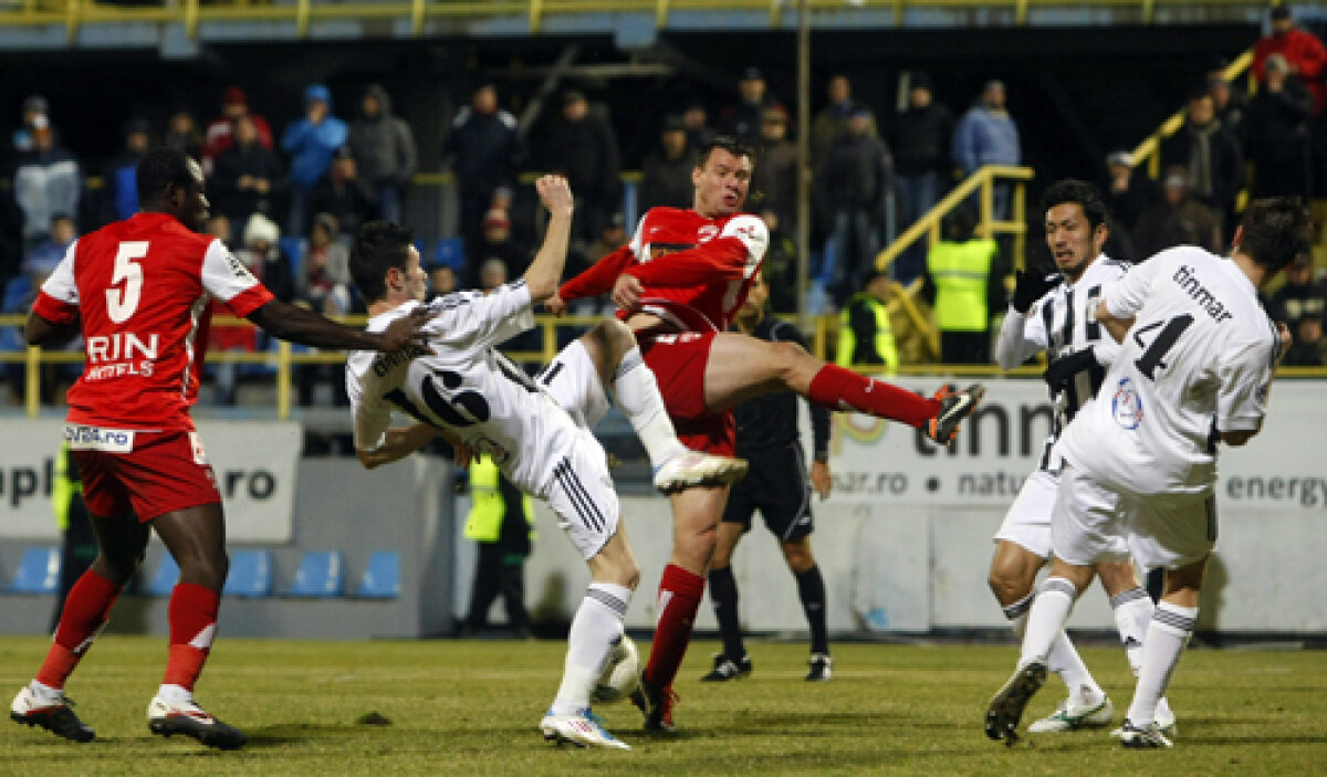 Marea hibernare! » Dinamo a obţinut doar o remiză albă la Ploieşti