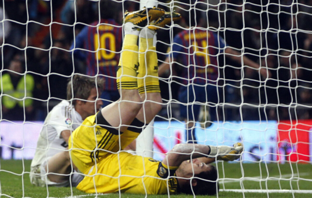 FOTO Cu Real la psiholog! » Jucătorii şi Mourinho încă sînt dărîmaţi după eşecul cu Barca (1-3)