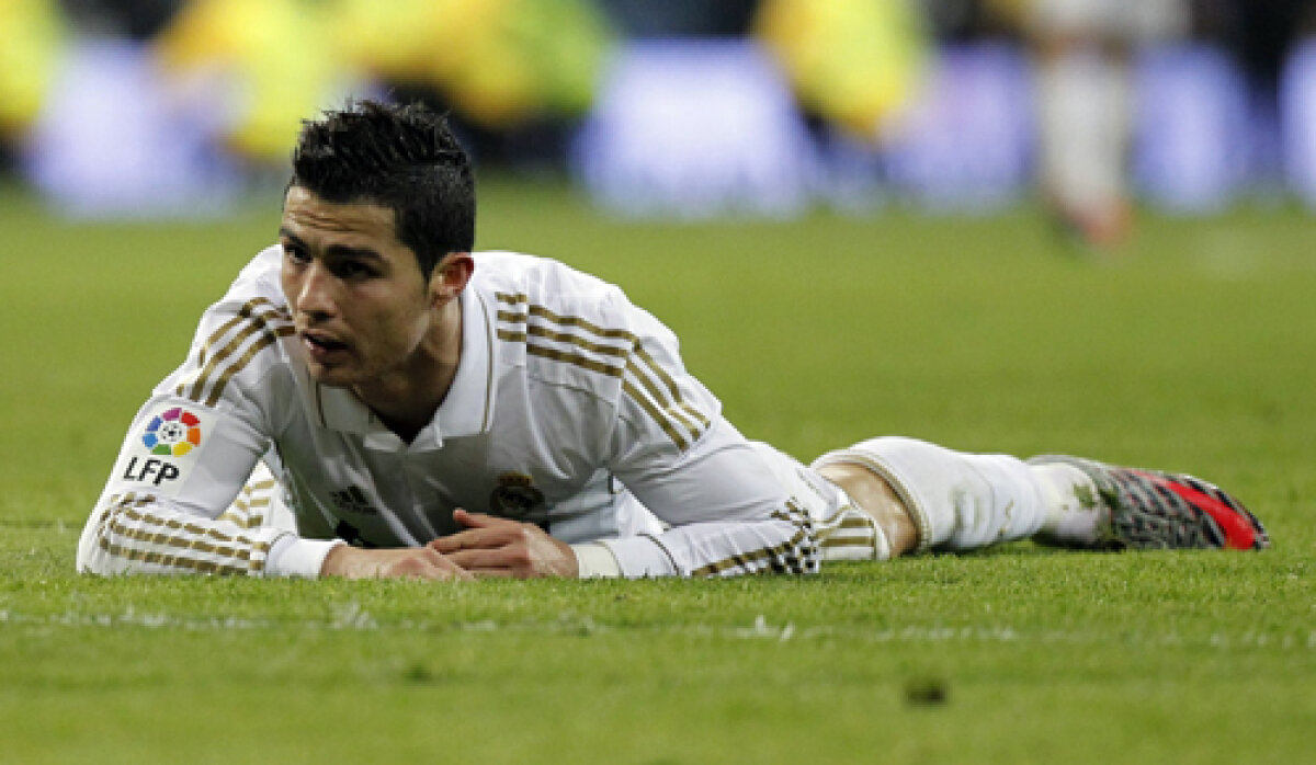 FOTO Cu Real la psiholog! » Jucătorii şi Mourinho încă sînt dărîmaţi după eşecul cu Barca (1-3)