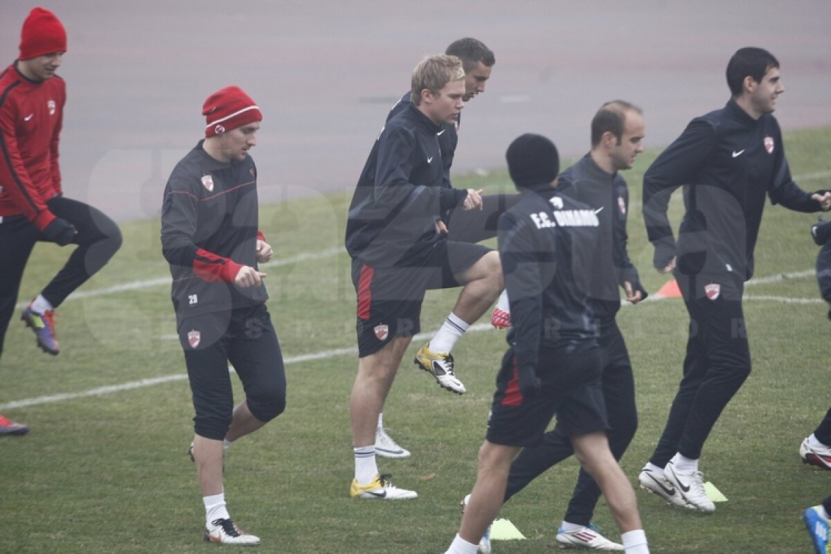 FOTO EXCLUSIV » "Cîinii" contraatacă la transferuri » Un fost campion european se antrenează cu Dinamo