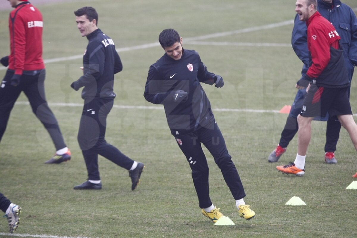 FOTO EXCLUSIV » "Cîinii" contraatacă la transferuri » Un fost campion european se antrenează cu Dinamo
