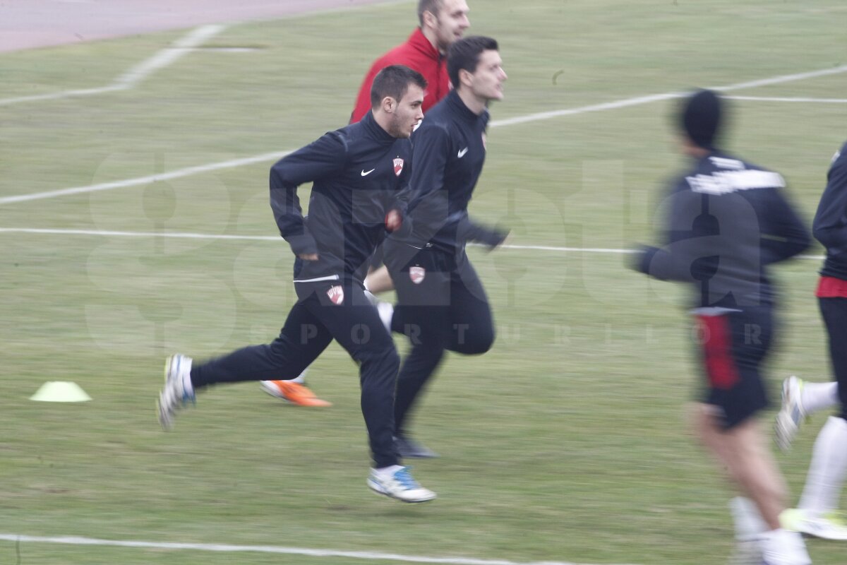 FOTO EXCLUSIV » "Cîinii" contraatacă la transferuri » Un fost campion european se antrenează cu Dinamo