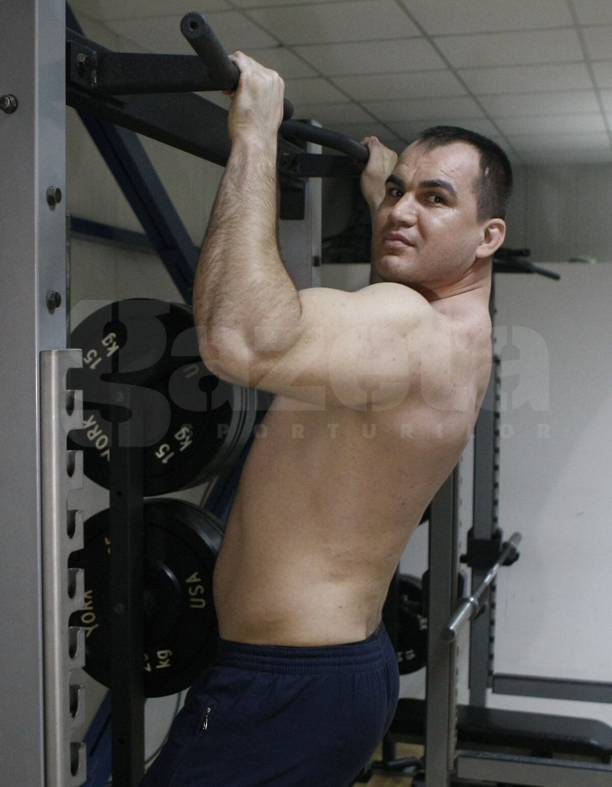 FOTO "Stejarii" au pozat nud pentru calendarul 2012