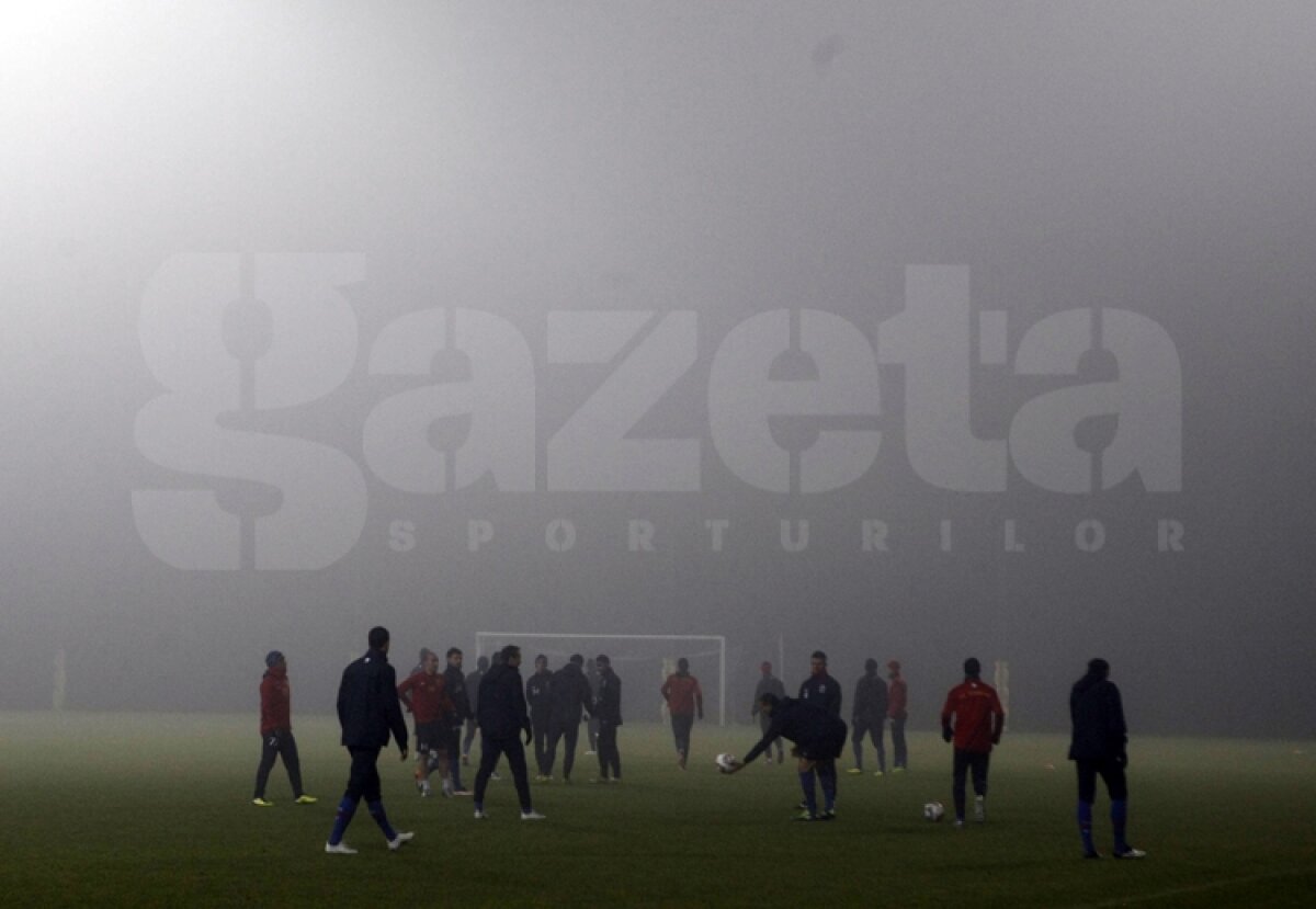 FOTO Steaua a efectuat antrenamentul oficial în ceaţă, dar cu zîmbetul pe buze