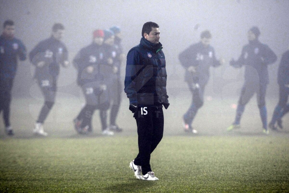 FOTO Steaua a efectuat antrenamentul oficial în ceaţă, dar cu zîmbetul pe buze