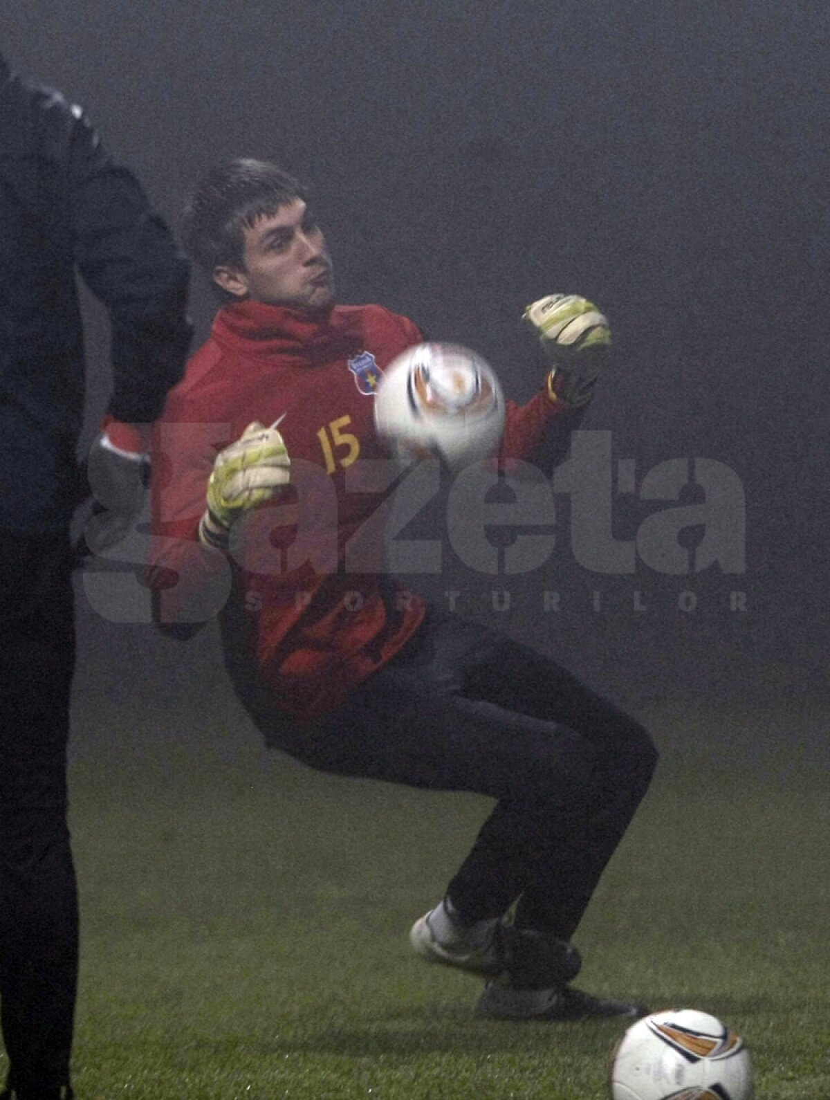 FOTO Steaua a efectuat antrenamentul oficial în ceaţă, dar cu zîmbetul pe buze