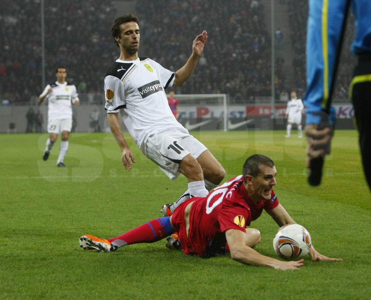 Steaua - Larnaca 3-1 »  Steaua s-a calificat în primăvara europeană după 5 ani