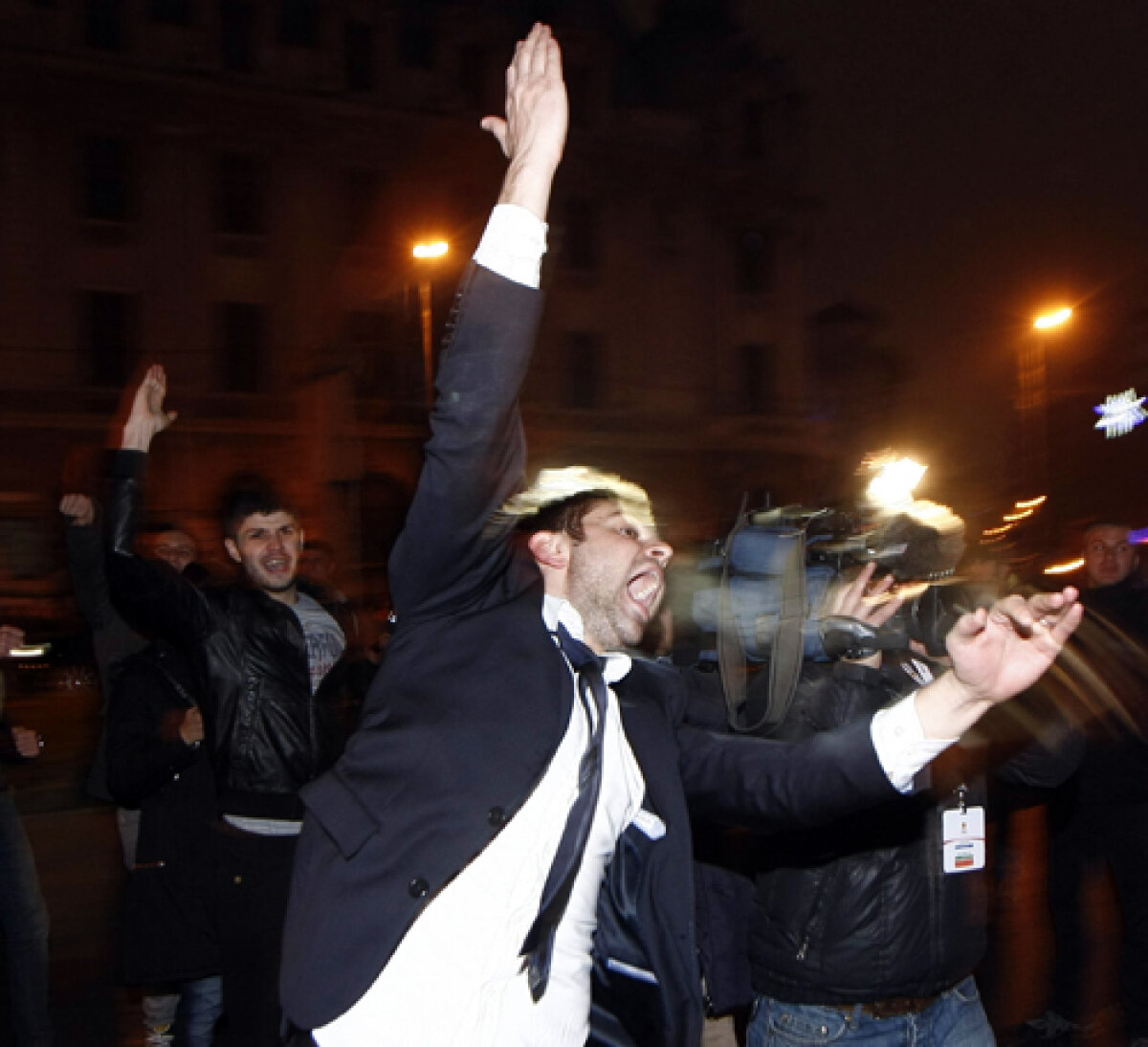 FOTO Universitatea Steaua! » Suporterii Stelei au ieşit din nou în Piaţa Universităţii