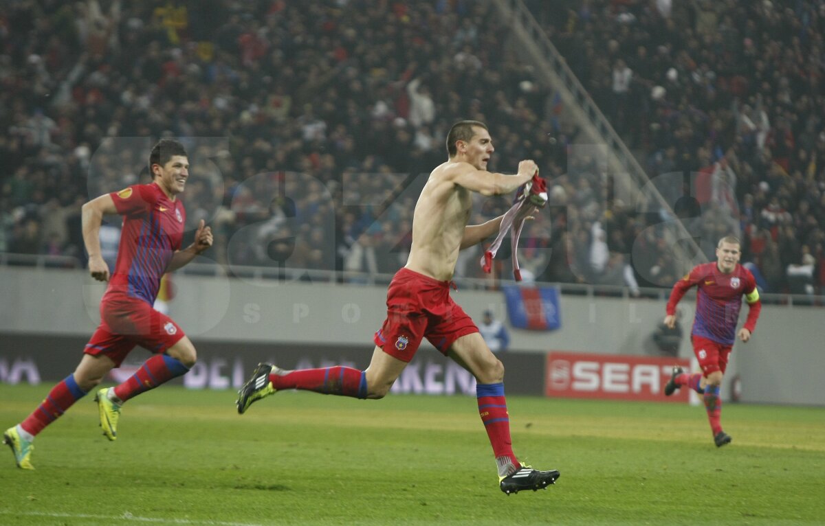 GALERIE FOTO Nikolici, noul idol al steliştilor » 10 imagini de colecţie cu un atacant de nota 10